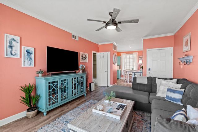 7000 Seawall Boulevard 1026, Galveston, TX 77551