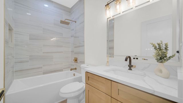 2863 Benton Street, Lake Station, IN 46405