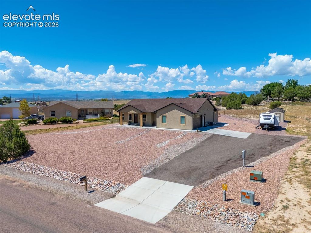 519 S Woodstock Drive, Pueblo West, CO 81007 — exterior