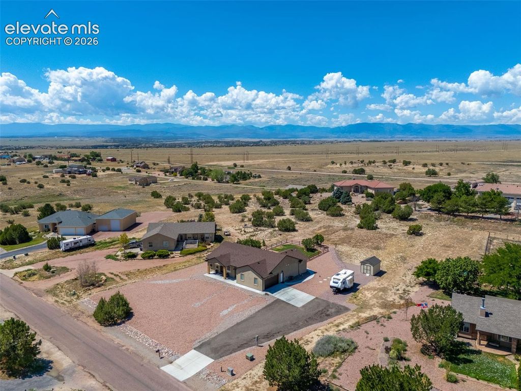 519 S Woodstock Drive, Pueblo West, CO 81007 — photo 4