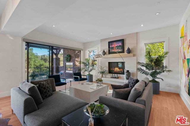 111 Lake Sherwood Drive, Lake Sherwood, CA 91361