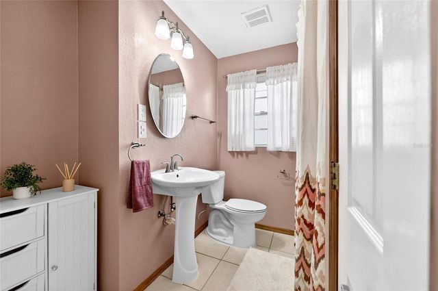 4419 W IOWA AVENUE, Tampa, FL 33616