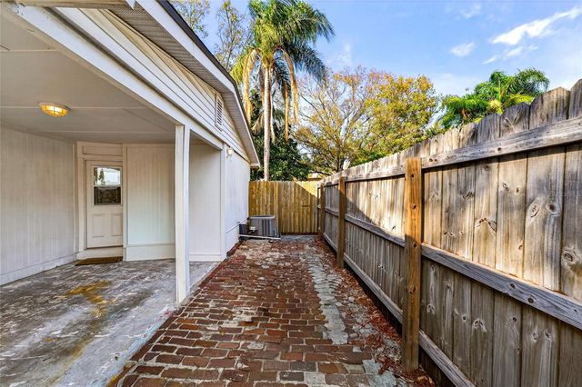 4419 W IOWA AVENUE, Tampa, FL 33616