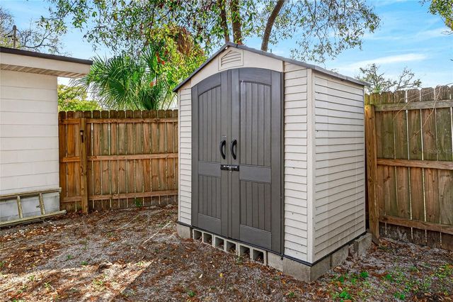 4419 W IOWA AVENUE, Tampa, FL 33616