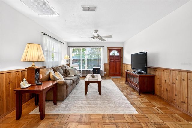 4419 W IOWA AVENUE, Tampa, FL 33616