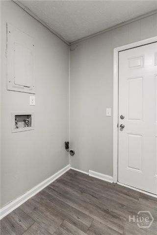 1040 Live Oak Drive, Hinesville, GA 31313