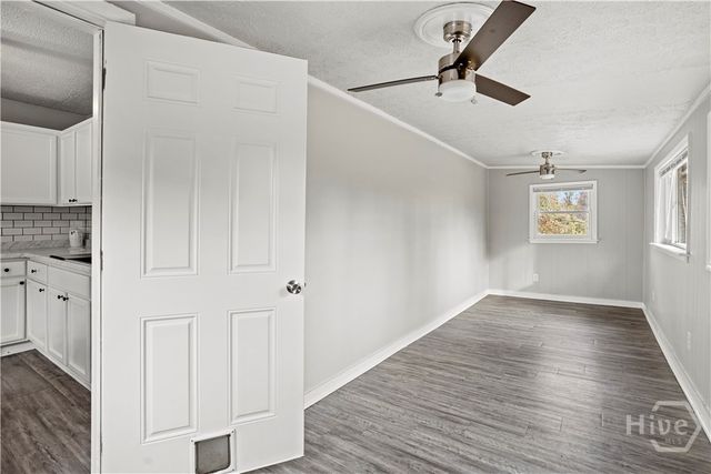 1040 Live Oak Drive, Hinesville, GA 31313