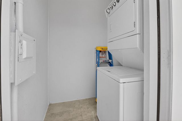 239 NW 6th Avenue, Delray Beach, FL 33444