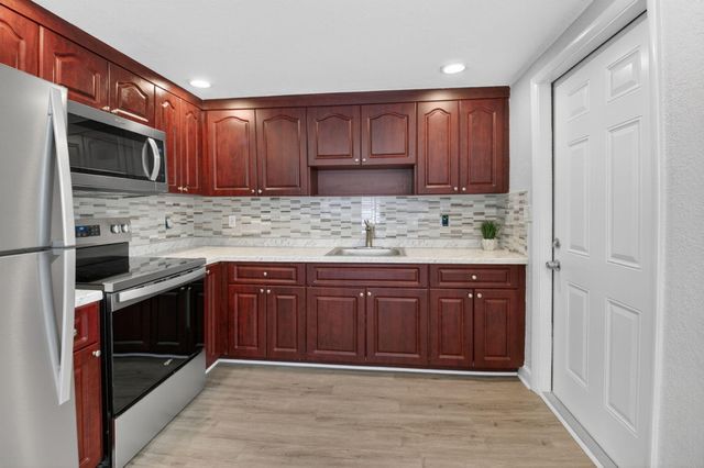 239 NW 6th Avenue, Delray Beach, FL 33444