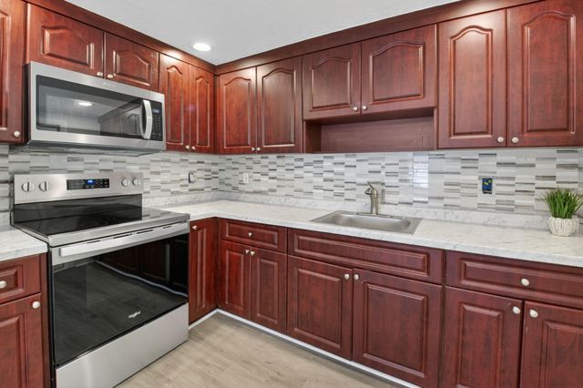 239 NW 6th Avenue, Delray Beach, FL 33444