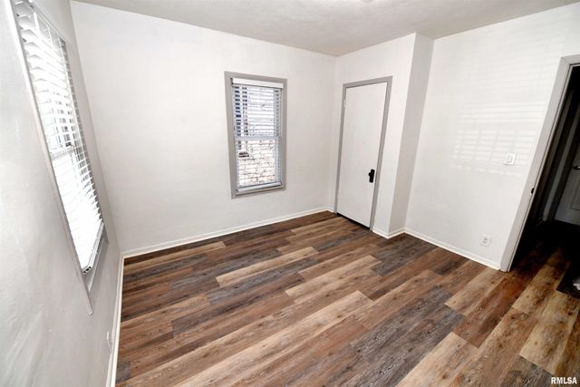 1507 NE PERRY Avenue, Peoria, IL 61603