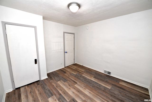 1507 NE PERRY Avenue, Peoria, IL 61603