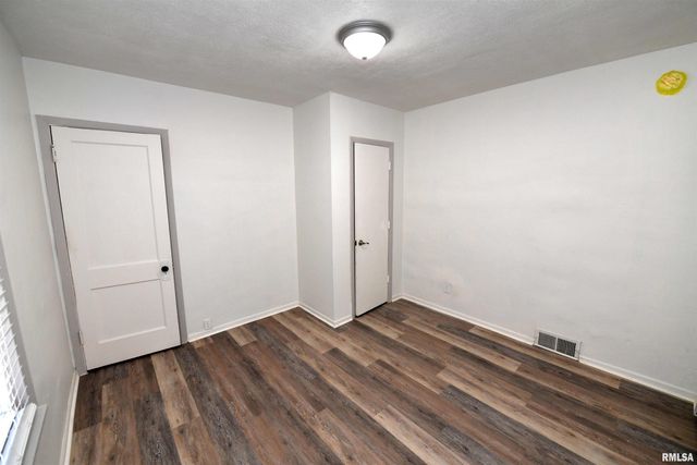 1507 NE PERRY Avenue, Peoria, IL 61603