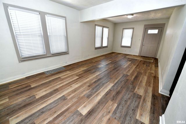 1507 NE PERRY Avenue, Peoria, IL 61603