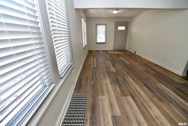 1507 NE PERRY Avenue, Peoria, IL 61603