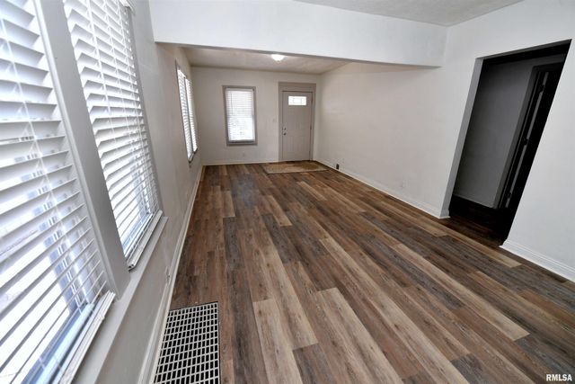 1507 NE PERRY Avenue, Peoria, IL 61603