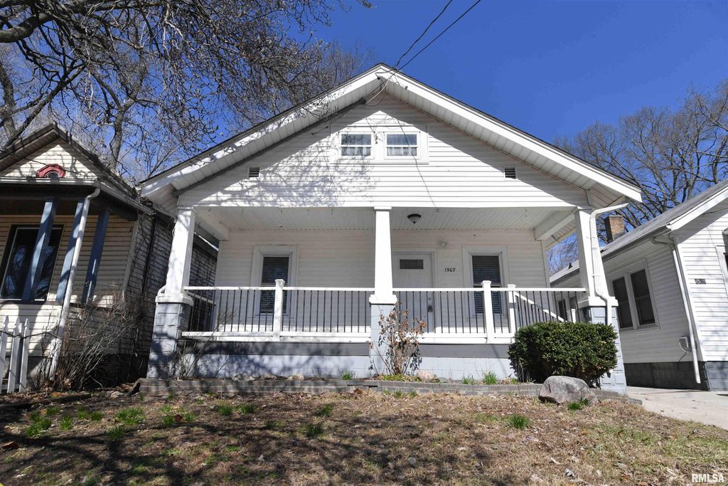 1507 NE PERRY Avenue, Peoria, IL 61603