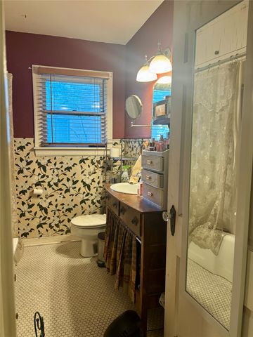 1109 Bonnie Brae Avenue, Fort Worth, TX 76111