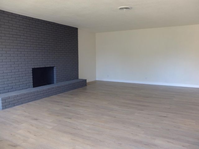1822 Joaquin St, Modesto, CA 95350