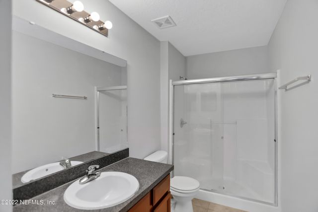 7051 DEER LODGE Circle 107, Jacksonville, FL 32256