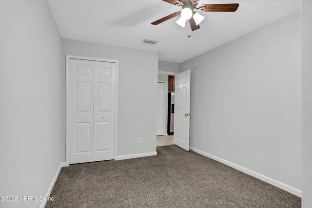 7051 DEER LODGE Circle 107, Jacksonville, FL 32256