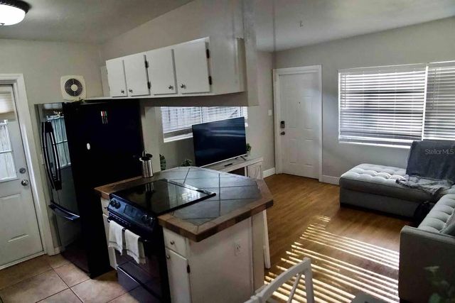 313 S LAWSONA BOULEVARD, Orlando, FL 32801