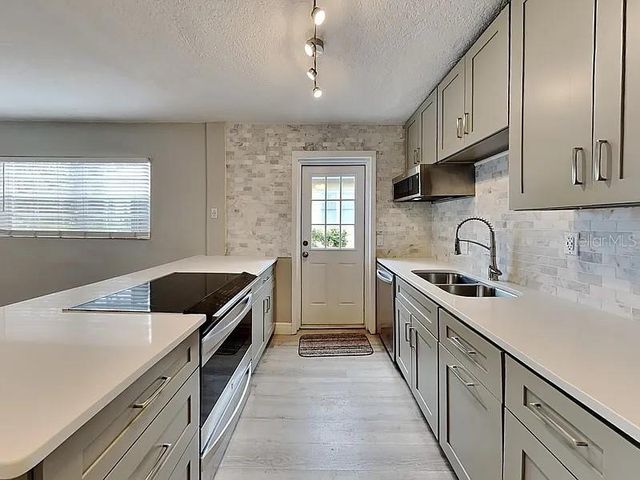 313 S LAWSONA BOULEVARD, Orlando, FL 32801