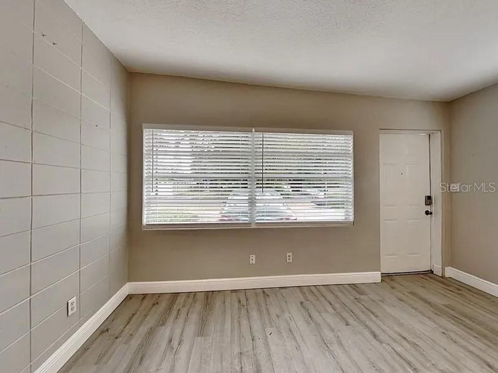 Image 24 of property listing at 313 S LAWSONA BOULEVARD, Orlando, FL 32801