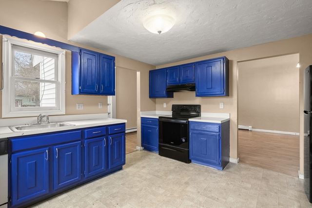 643 Summer St 643, Rockland, MA 02370