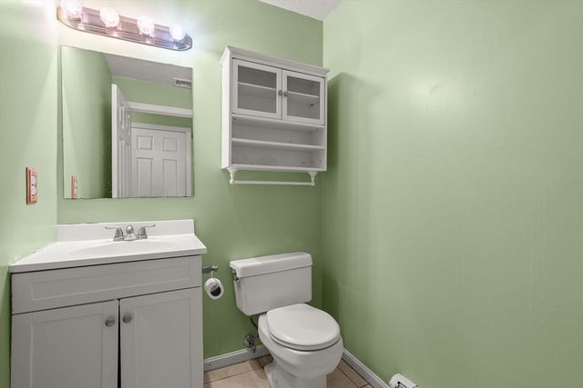 643 Summer St 643, Rockland, MA 02370