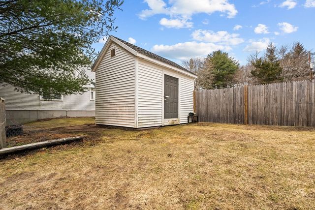 643 Summer St 643, Rockland, MA 02370