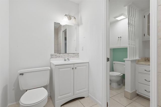 7600 Burgoyne Road 250, Houston, TX 77063