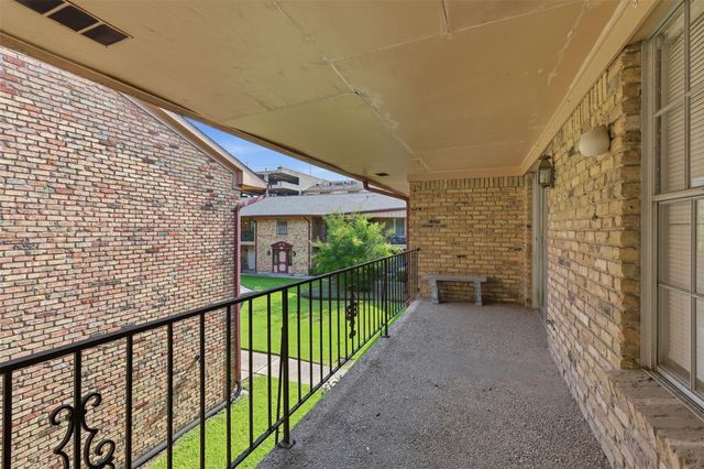 7600 Burgoyne Road 250, Houston, TX 77063
