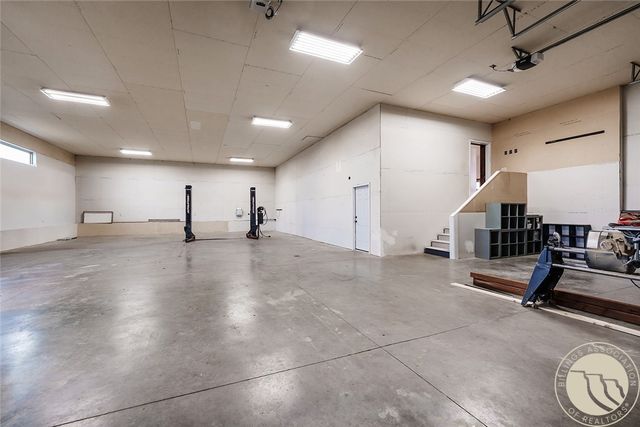 2460 CLARKS POINT DRIVE, Laurel, MT 59044