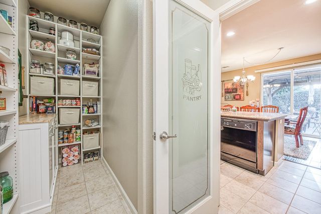 1764 N Mcpherson Lane, Clovis, CA 93619