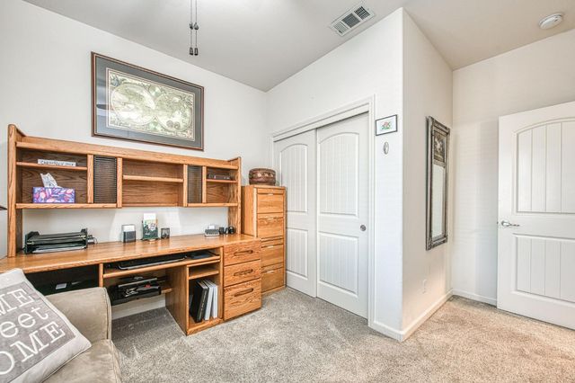 1764 N Mcpherson Lane, Clovis, CA 93619