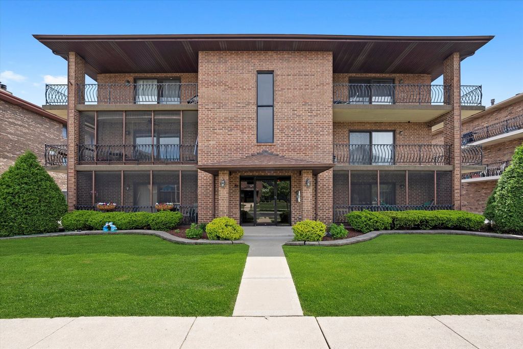16743 Paxton Avenue 3N, Tinley Park, IL 60477