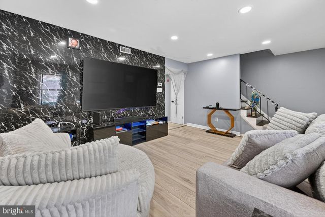 12 RIDGEWOOD PL, Willingboro, NJ 08046