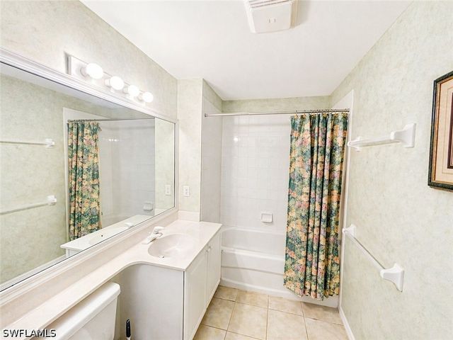 22911 Sago Pointe DR 2204, Estero, FL 34135