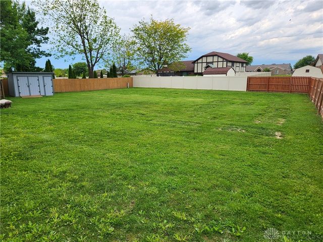 2447 N Tulane Drive, Beavercreek, OH 45431