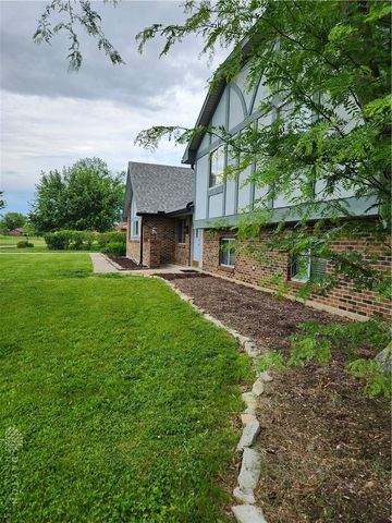 2447 N Tulane Drive, Beavercreek, OH 45431
