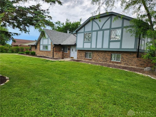 2447 N Tulane Drive, Beavercreek, OH 45431