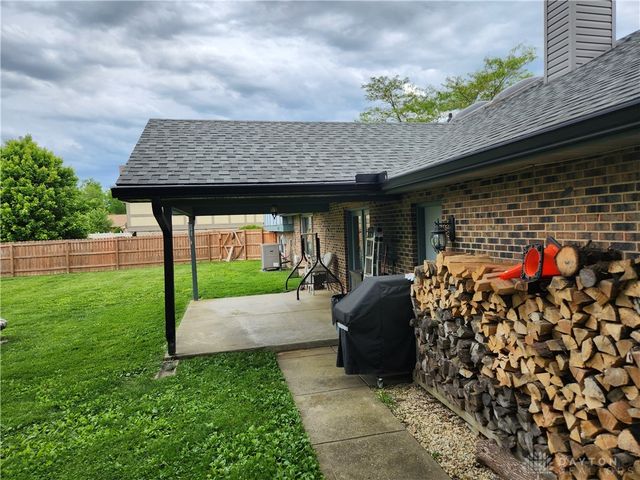2447 N Tulane Drive, Beavercreek, OH 45431
