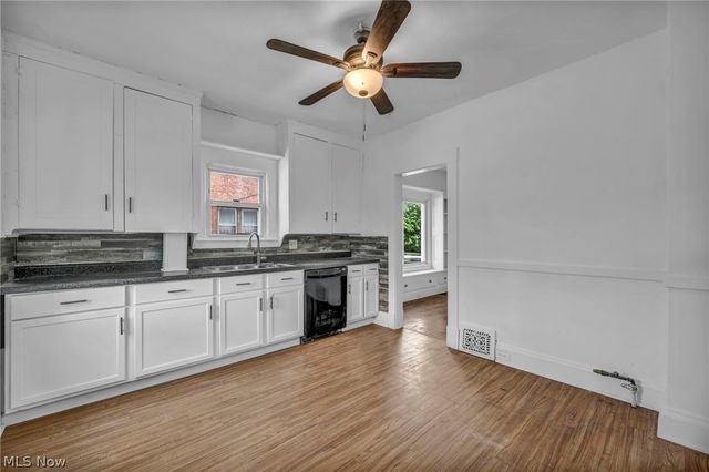 1516 W 116th Street, Cleveland, OH 44102