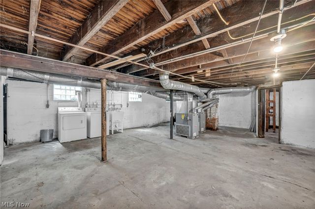 1516 W 116th Street, Cleveland, OH 44102