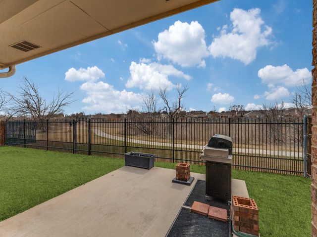3804 Sevenoaks Drive, Fort Worth, TX 76244