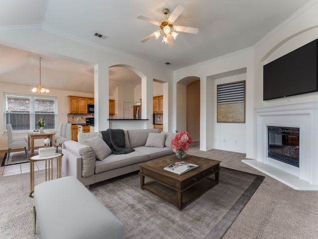 3804 Sevenoaks Drive, Fort Worth, TX 76244