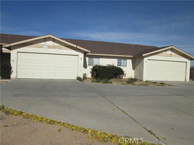 15592 Tonekai Road, Apple Valley, CA 92307