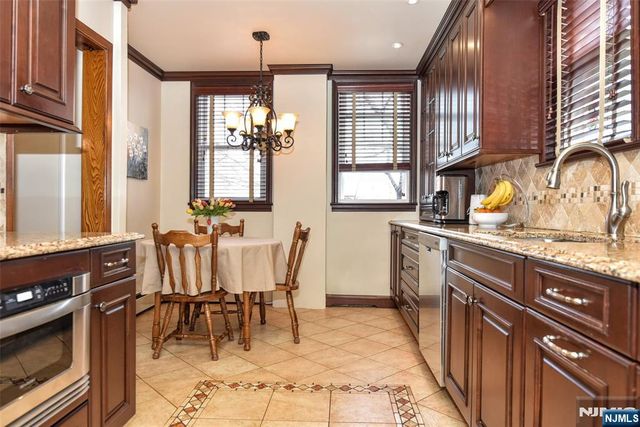 519 Saint Pauls Avenue, Cliffside Park, NJ 07010