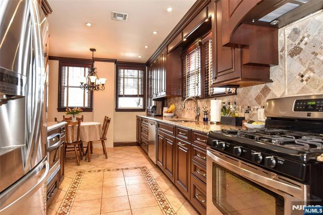 519 Saint Pauls Avenue, Cliffside Park, NJ 07010